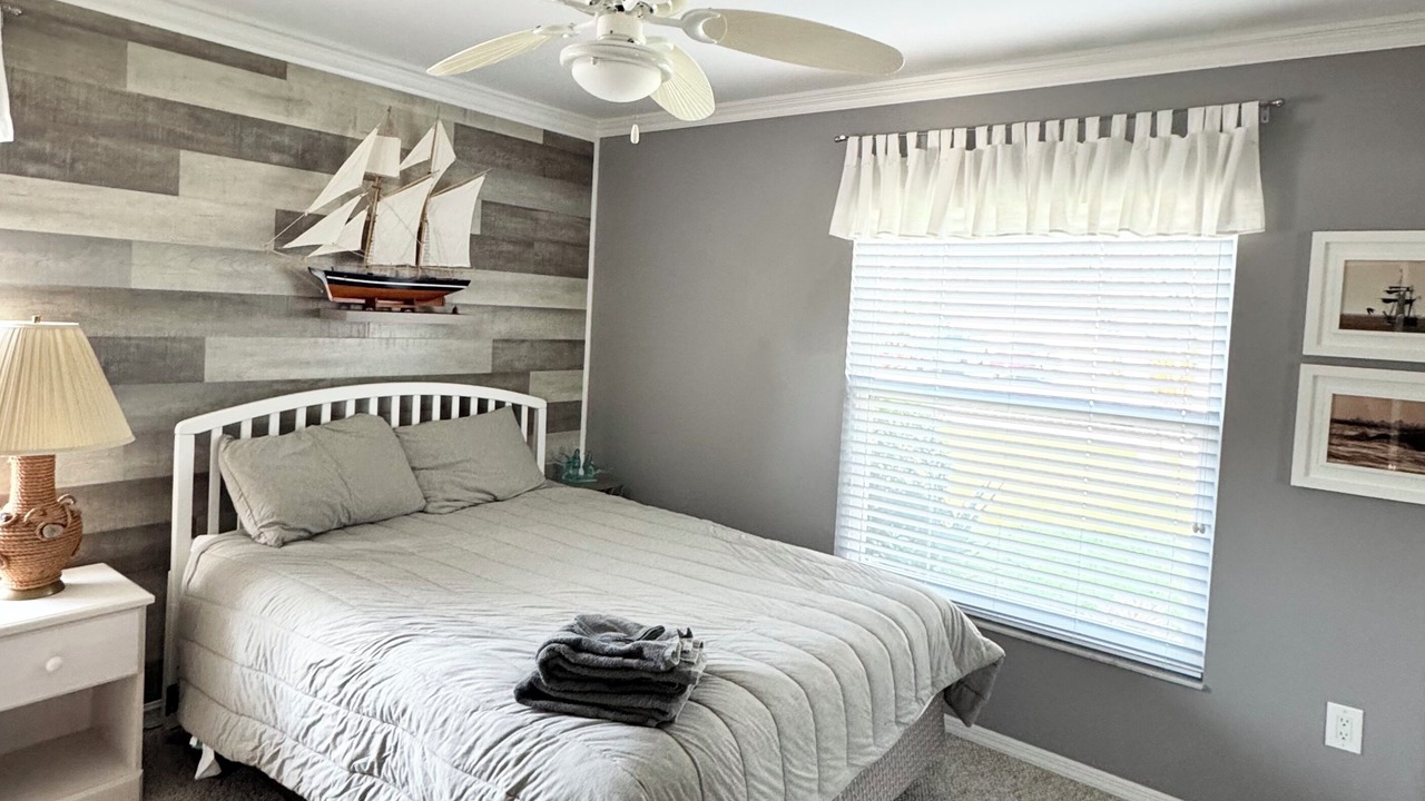 Photo of Bedroom in Trailer Estates