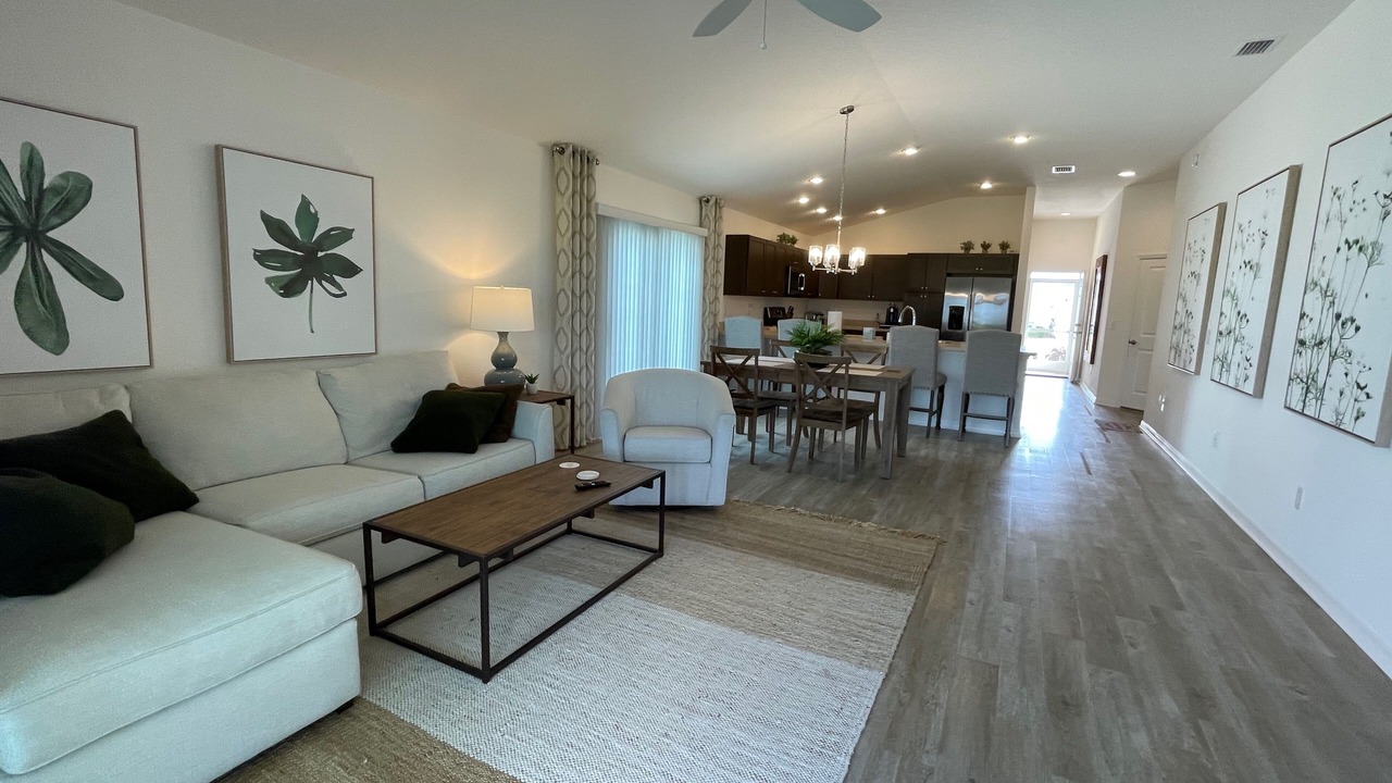 Photo of Livingroom in Okahumpka