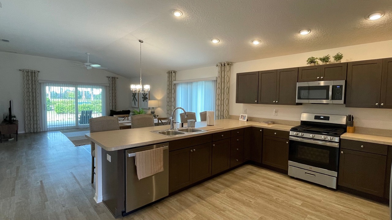Photo of Kitchen in Okahumpka