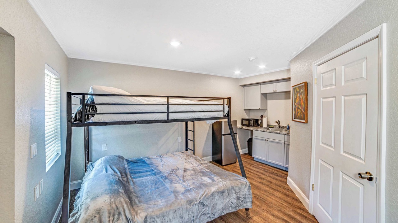 Photo of Bedroom in Homosassa