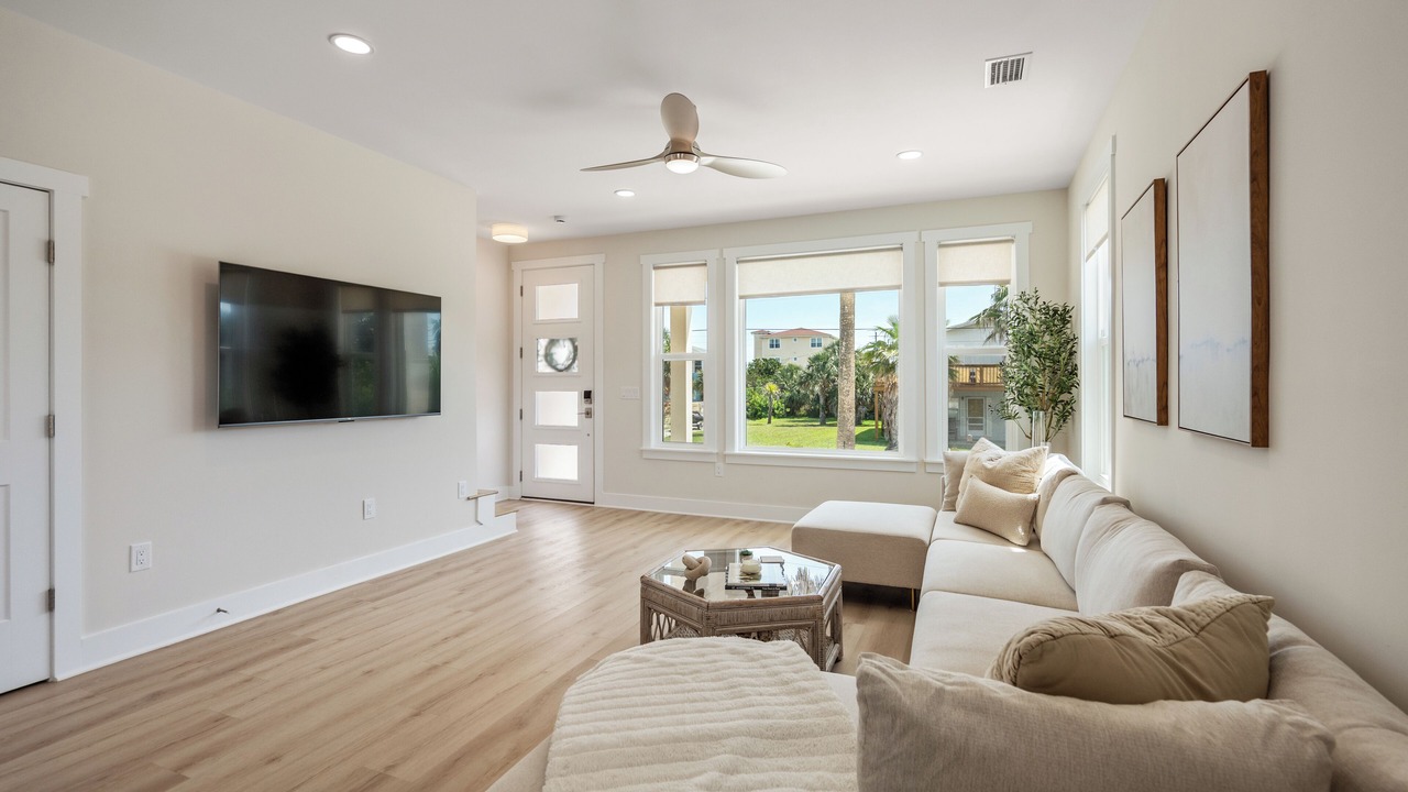 Photo of Bedroom in Crescent Beach