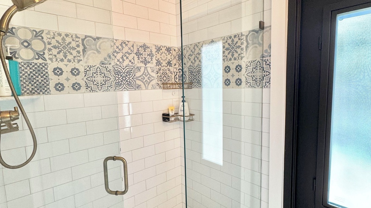Photo of Bathroom in Indian Beach Sapphire Shores