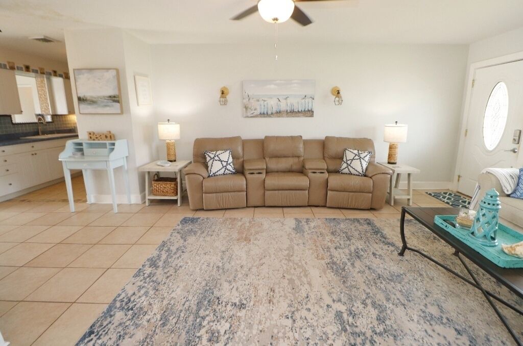 Photo of Livingroom in Ocean Breeze Circle