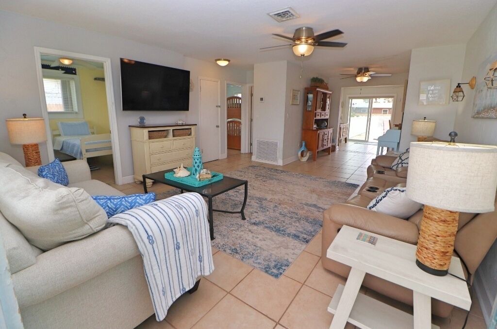 Photo of Livingroom in Ocean Breeze Circle