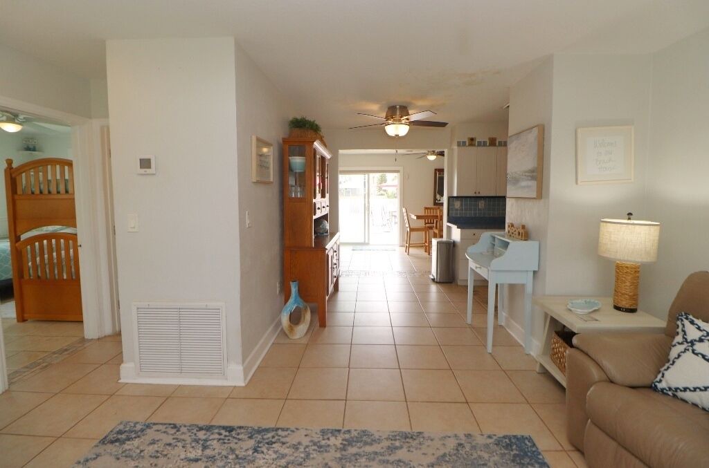 Photo of Livingroom in Ocean Breeze Circle