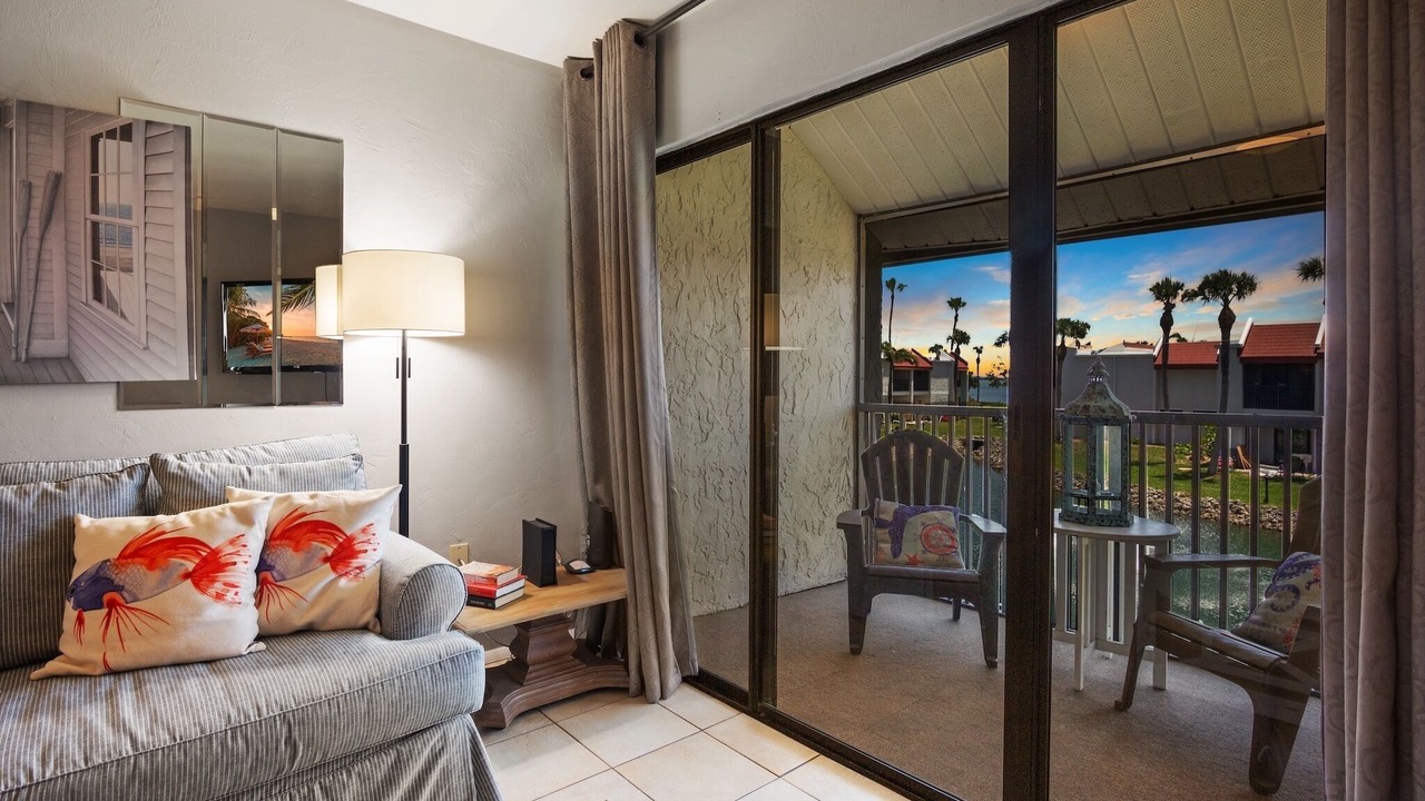 Photo of Livingroom in Bradenton Beach