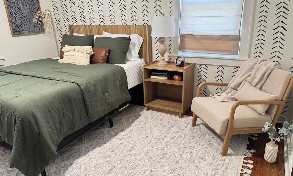 Photo of Bedroom in Greenwood