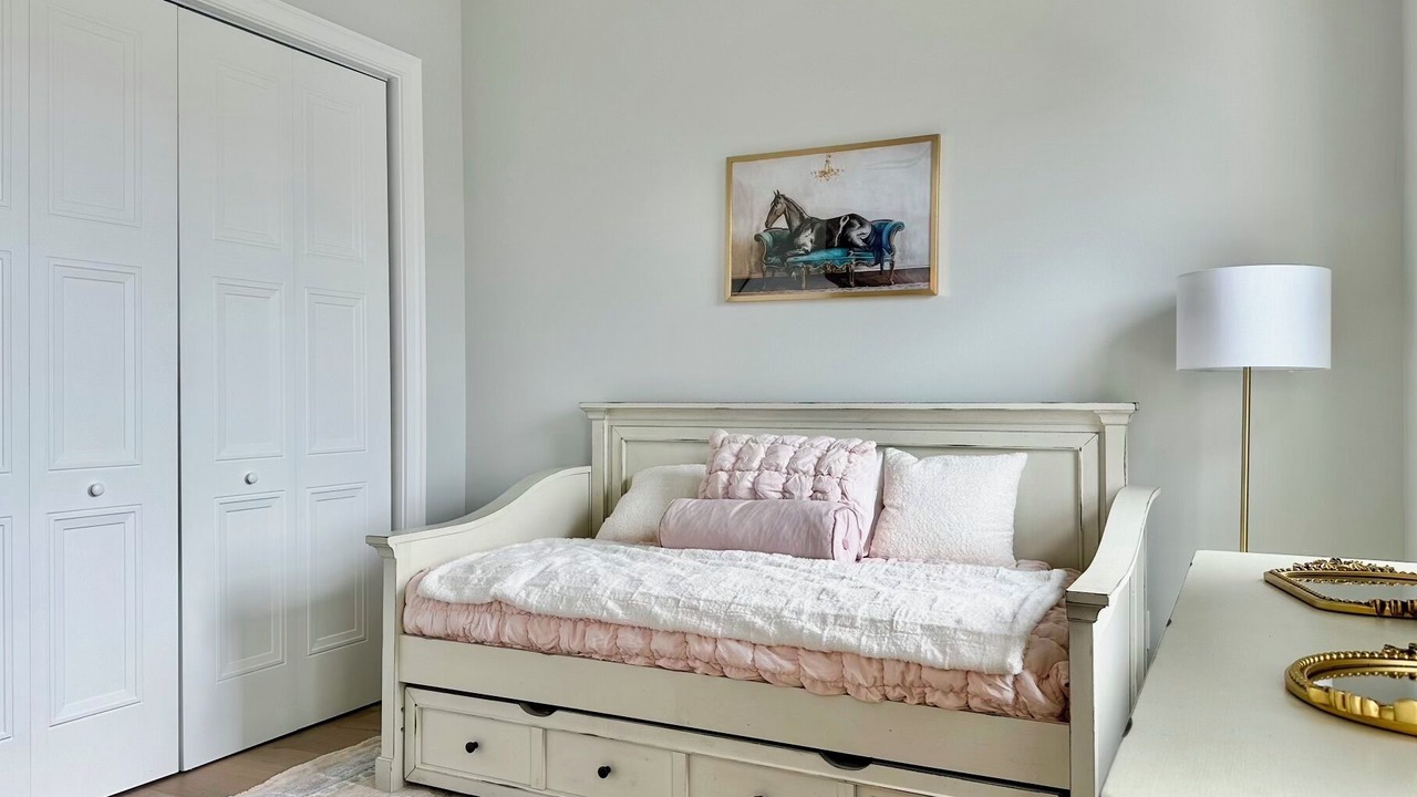 Photo of Bedroom in Historic District