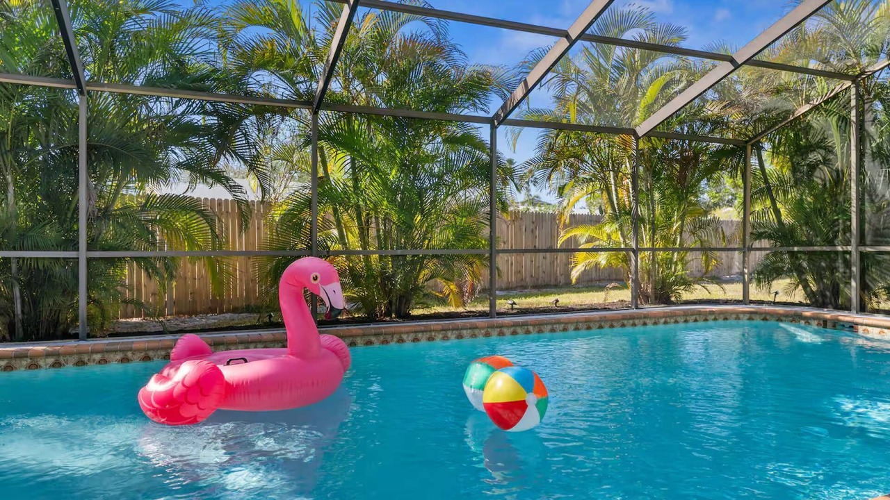 Photo of Outdoor in Gulf Gate Estates