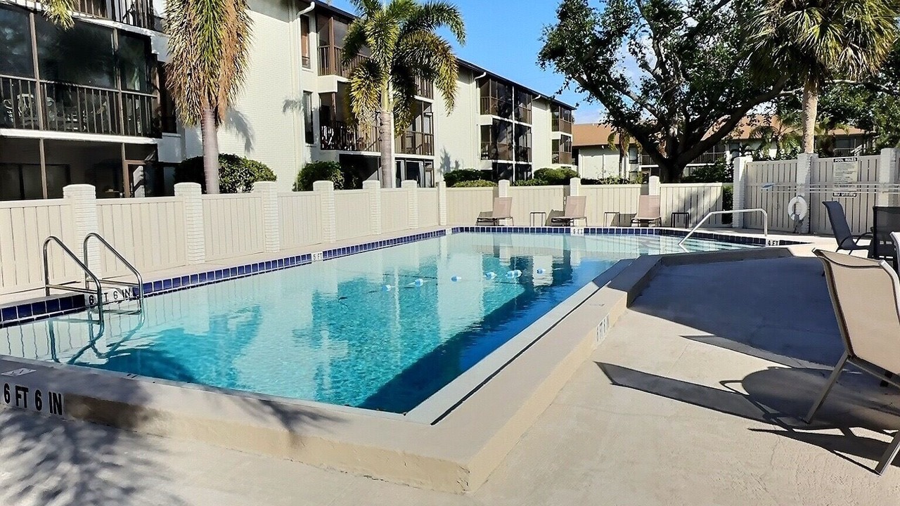 Photo of Outdoor in Gulf Gate Estates