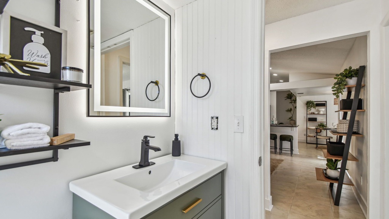 Photo of Bathroom in Palm Harbor