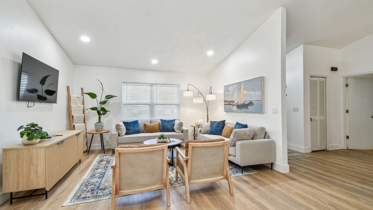 Photo of Livingroom in Palm Harbor