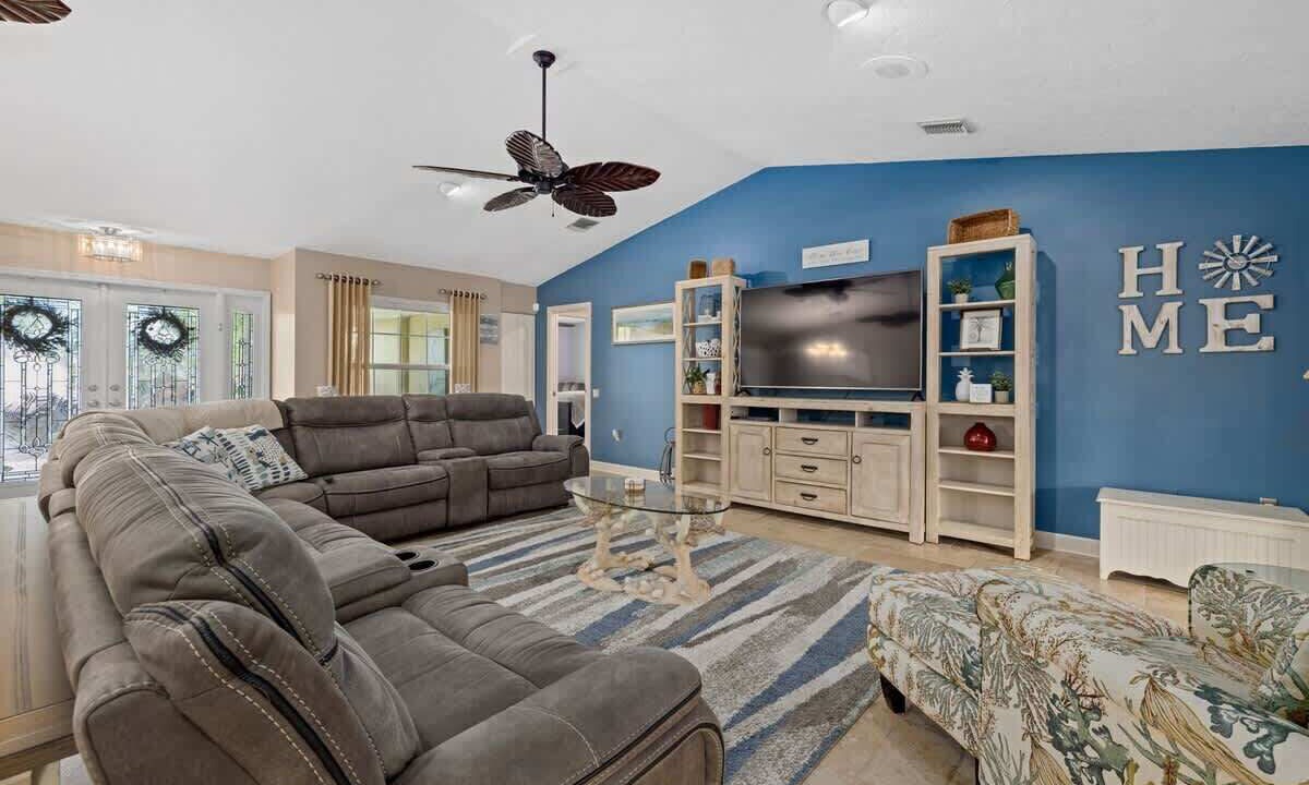 Photo of Livingroom in Plantation