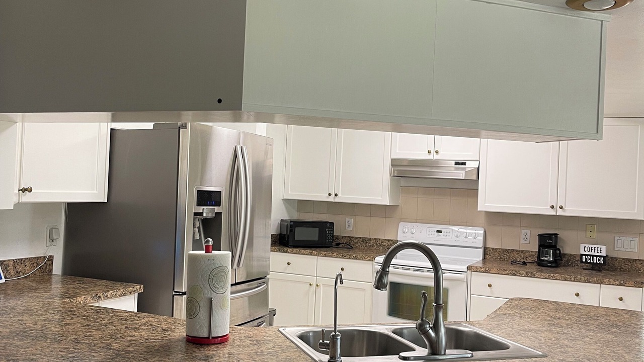 Photo of Kitchen in Bearss Plaza