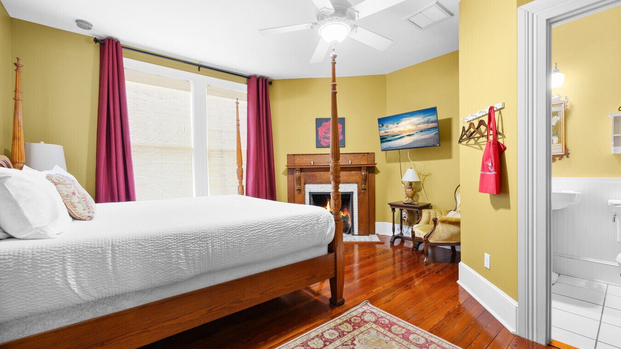 Photo of Livingroom in Gainesville