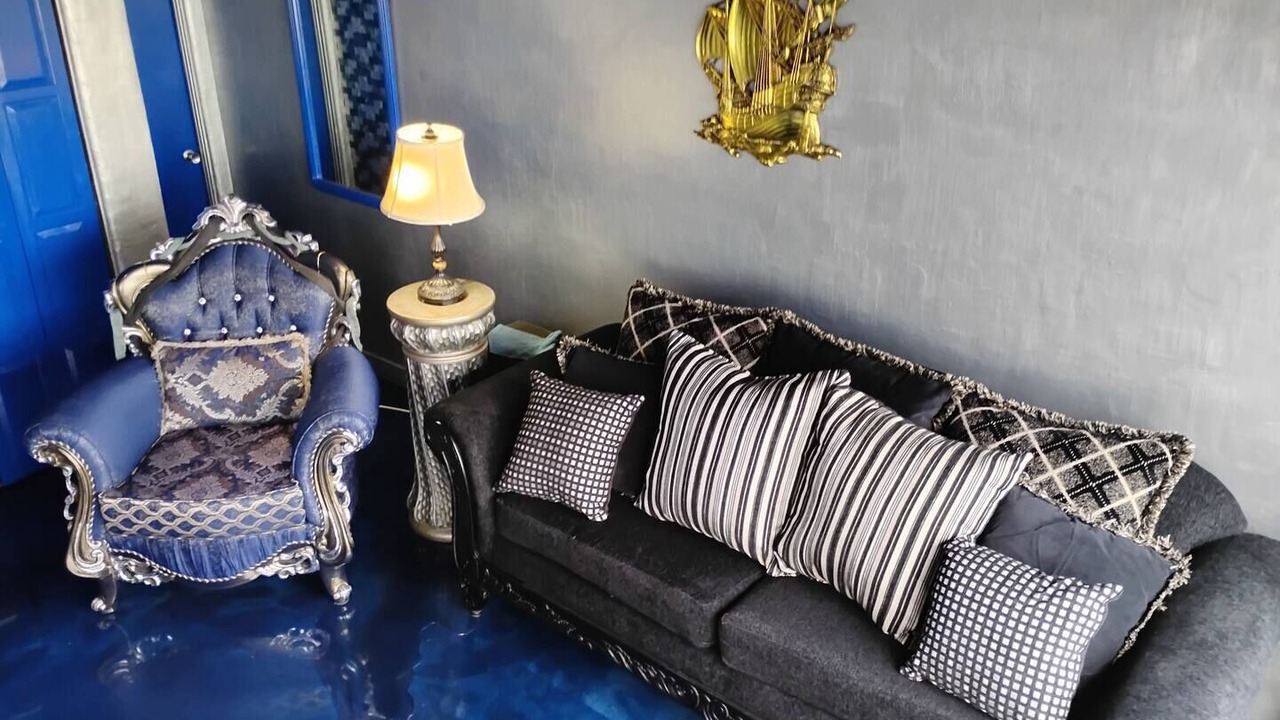 Photo of Livingroom in Bostwick Park