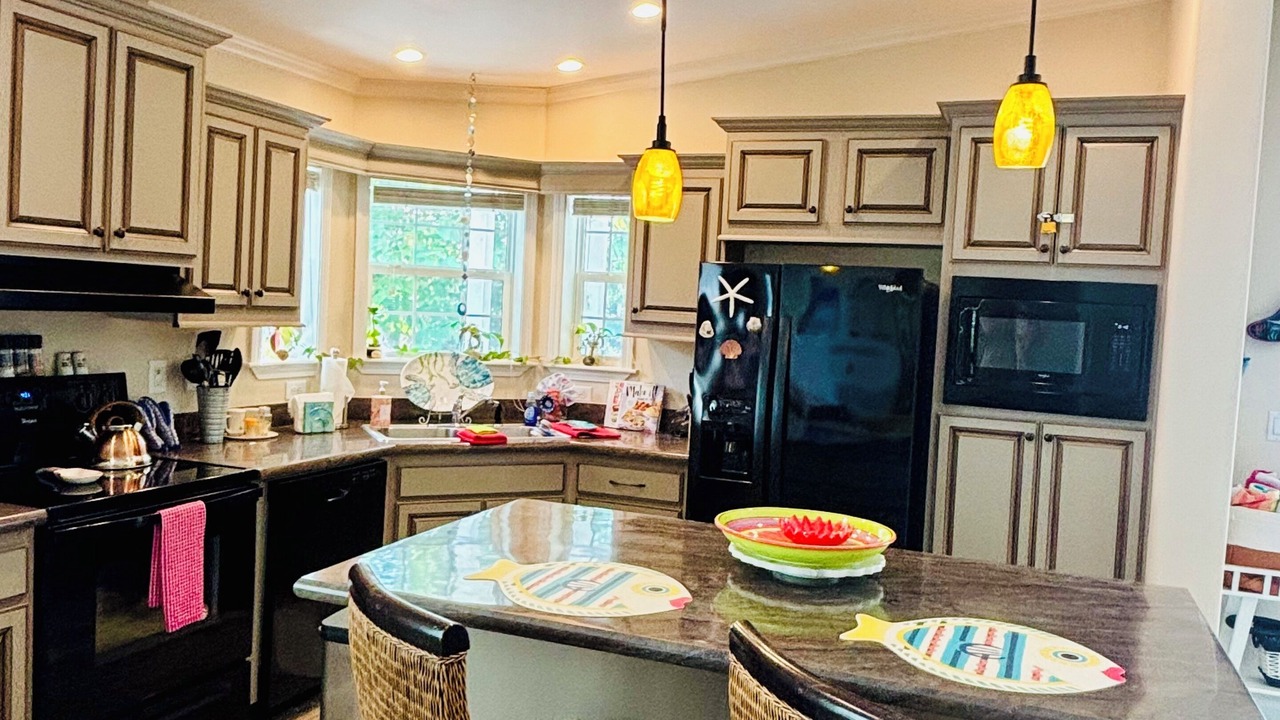 Photo of Kitchen in Weeki Wachee Gardens