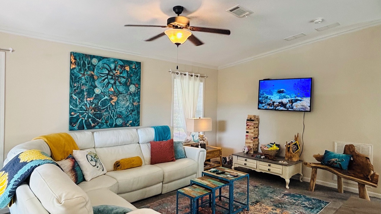 Photo of Livingroom in Weeki Wachee Gardens