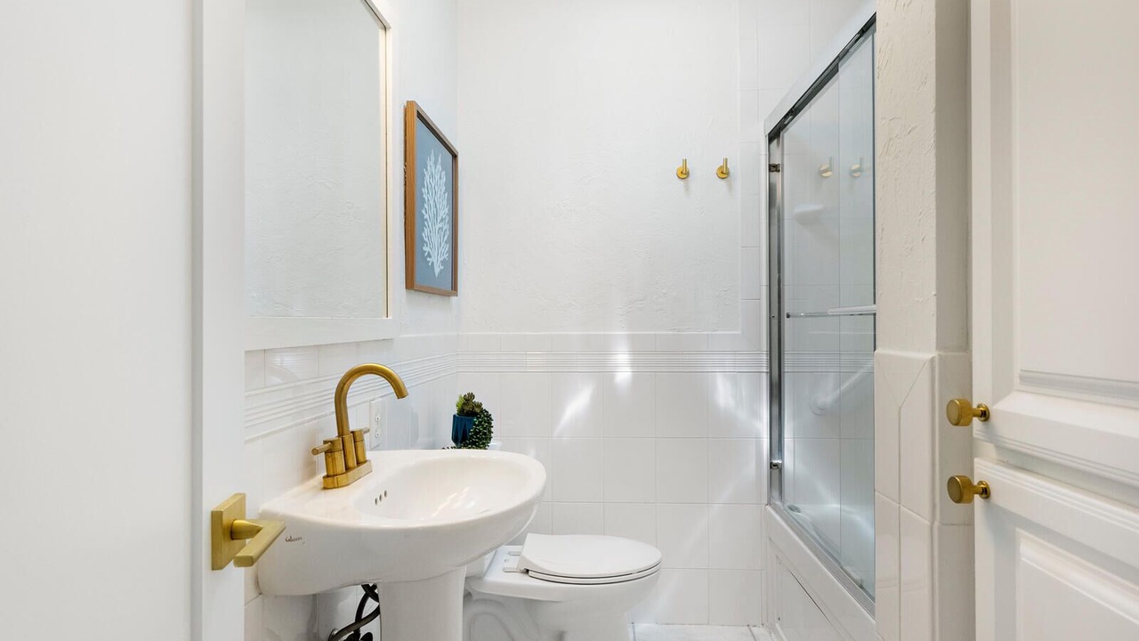 Photo of Bathroom in Hudson Bayou