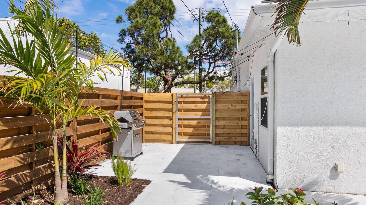 Photo of Patio Balcony in Hudson Bayou