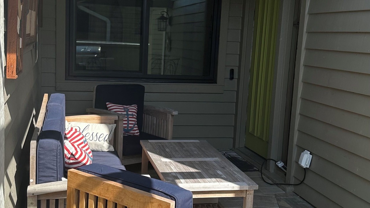 Photo of Patio Balcony in Trailer Estates