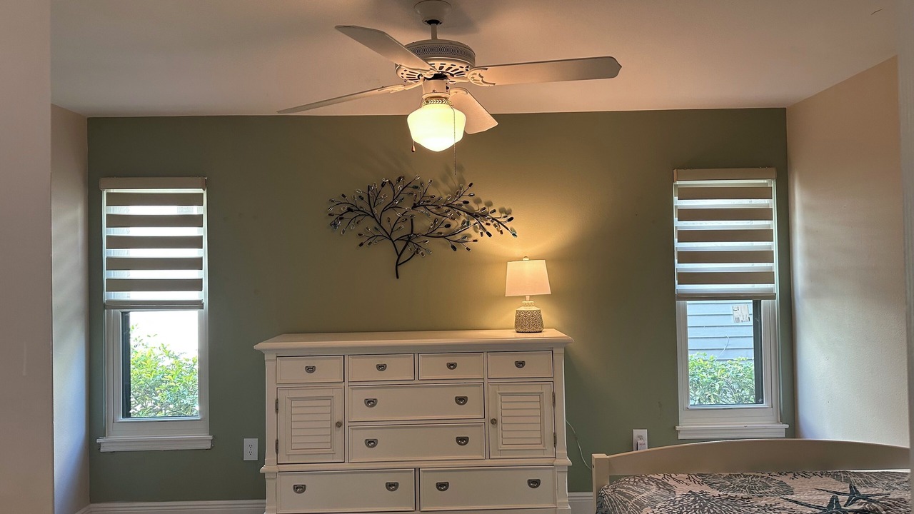 Photo of Bedroom in Trailer Estates
