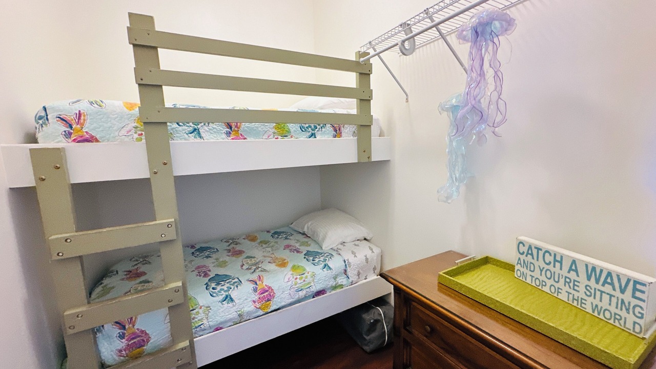 Photo of Bedroom in Holiday Beach