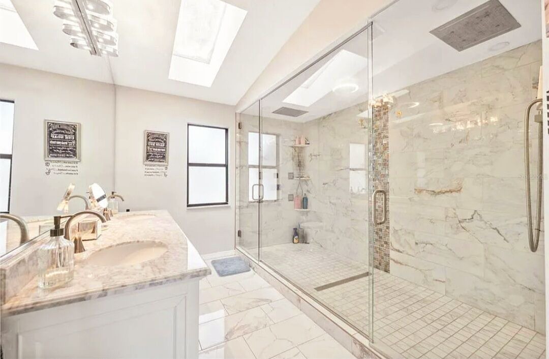 Photo of Bathroom in Woodlands