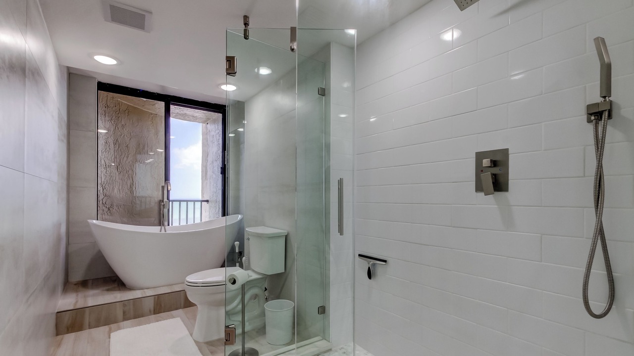 Photo of Bathroom in Sand Key