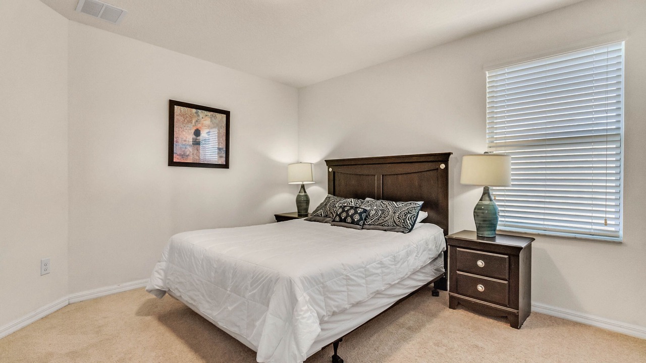 Photo of Bedroom in Veranda Palms
