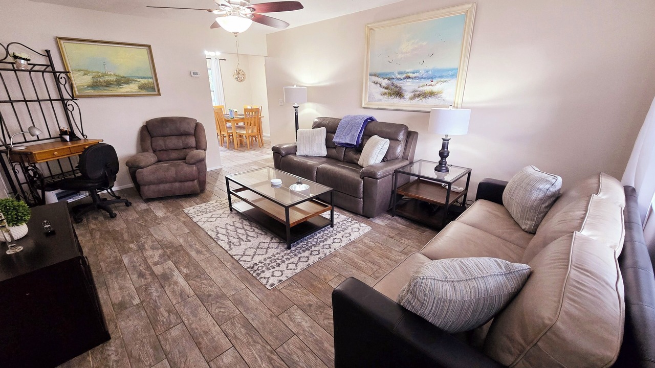 Photo of Livingroom in Palma Sola