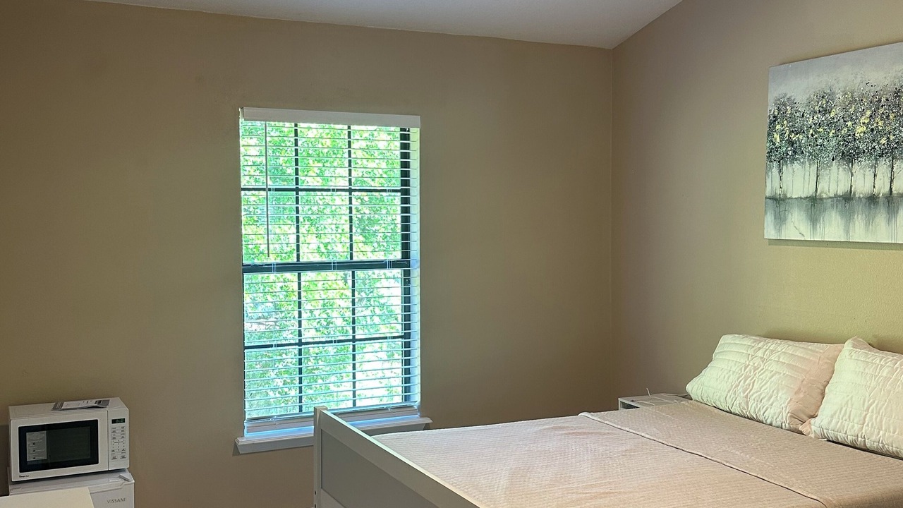 Photo of Bedroom in Deltona