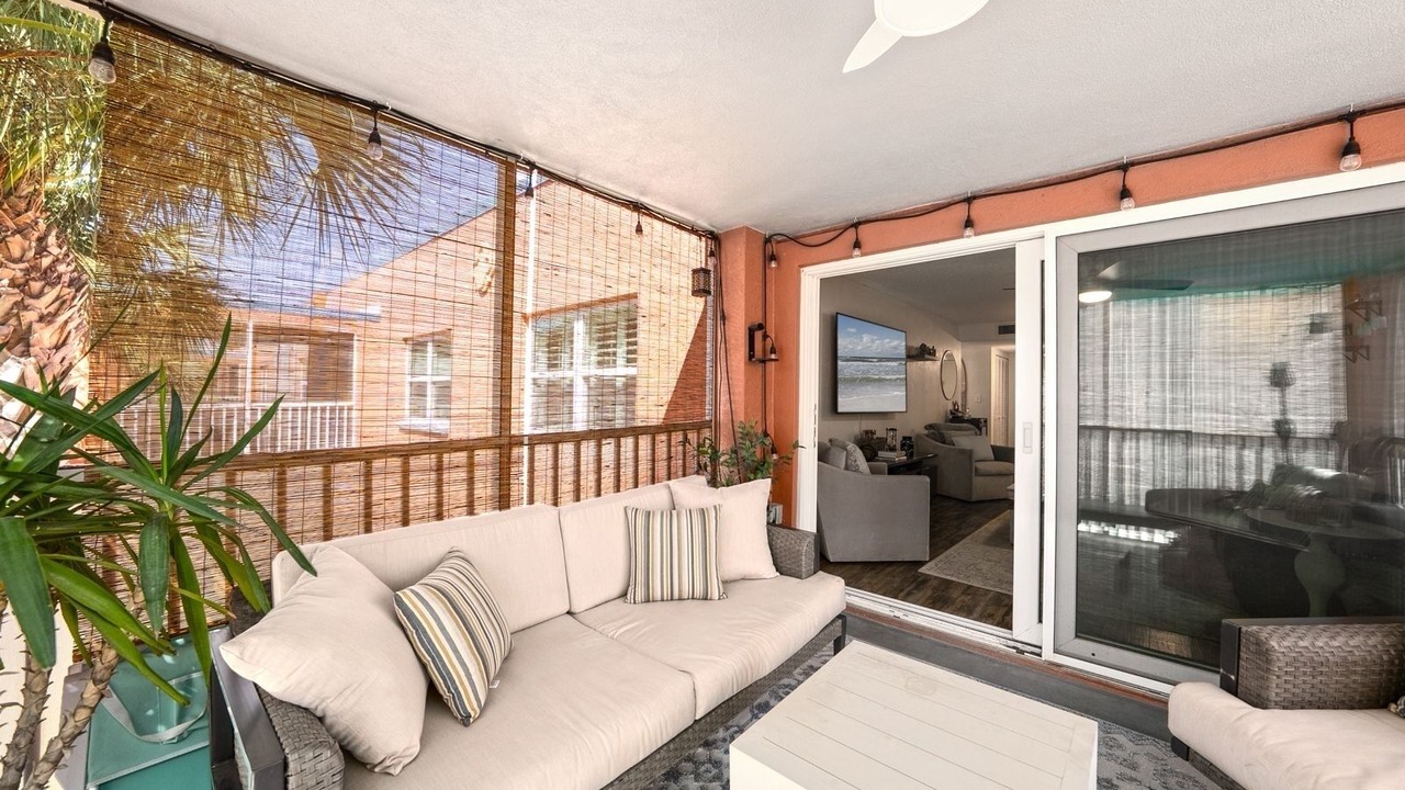 Photo of Livingroom in North Redington Beach