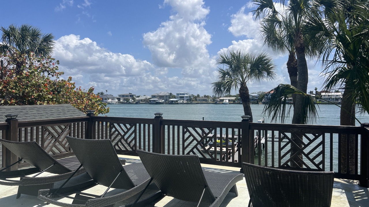 Photo of Patio Balcony in Bay Esplanade