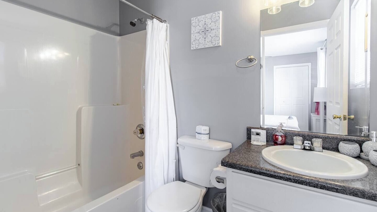 Photo of Bathroom in Thomas Drive