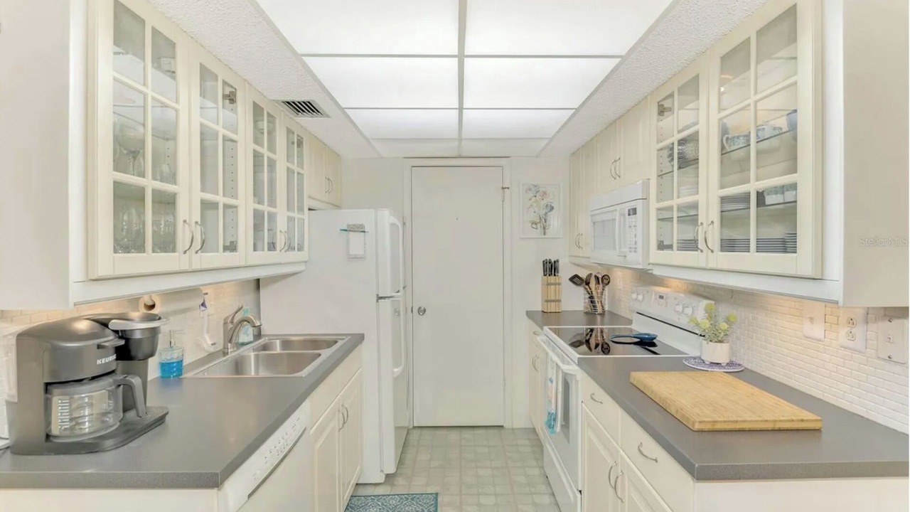 Photo of Kitchen in Trailer Estates