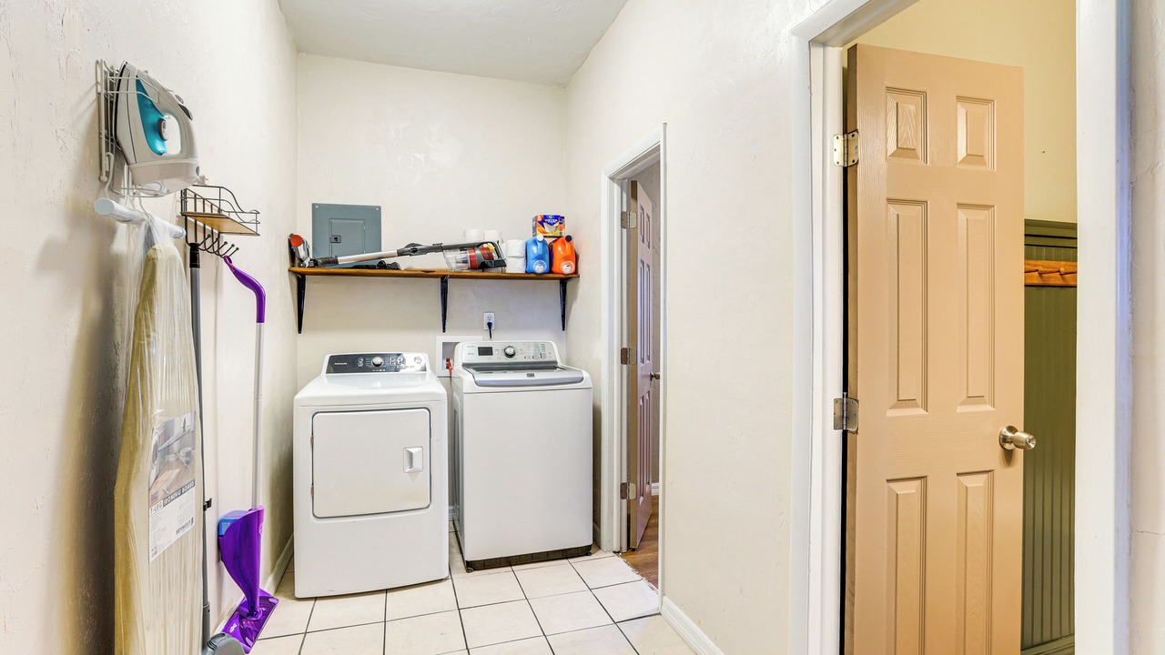 Photo of Bedroom in Newberry