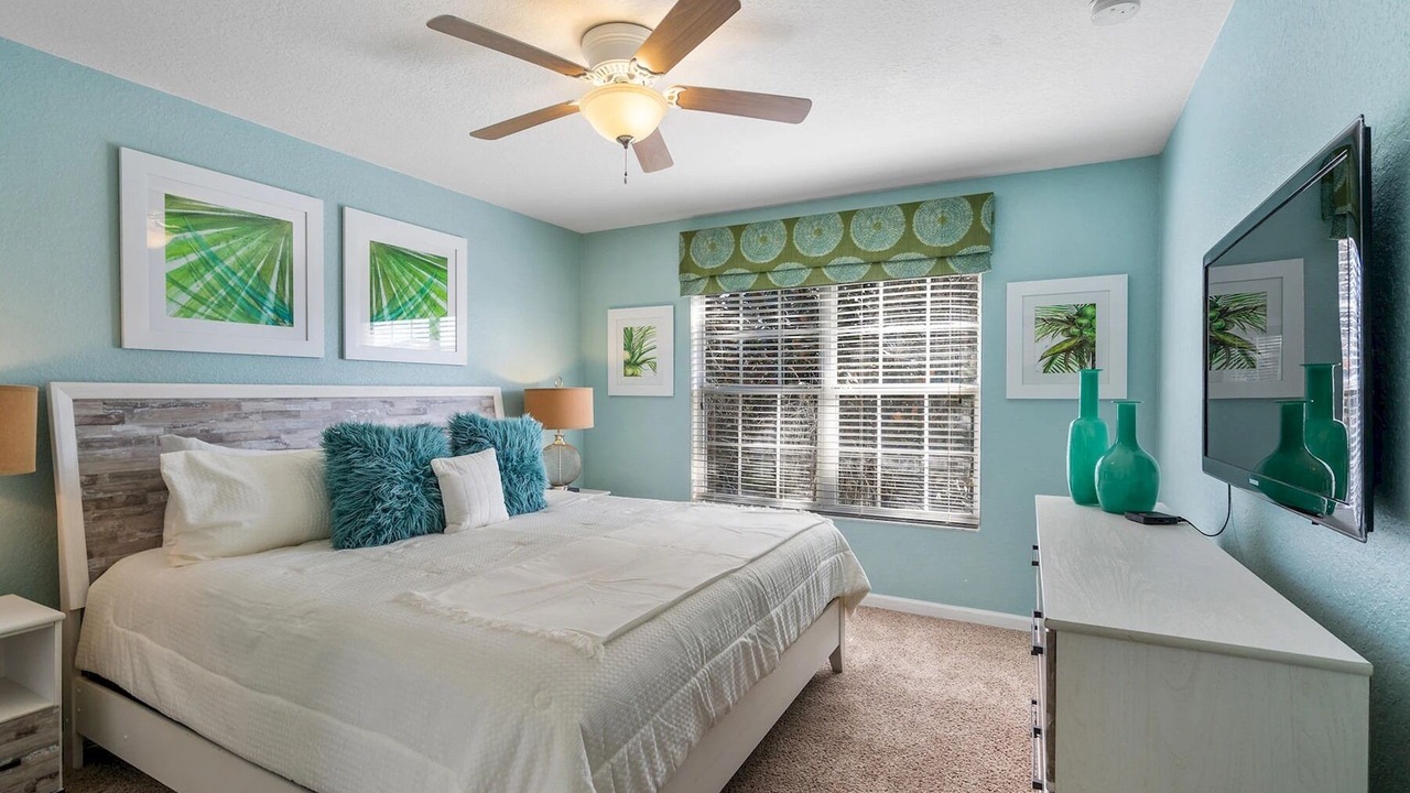 Photo of Bedroom in Bay Lake