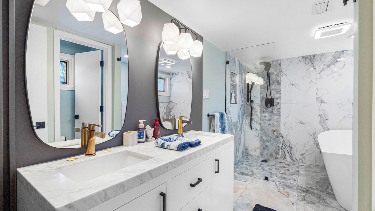 Photo of Bathroom in Oldsmar
