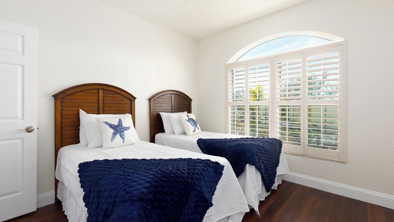 Photo of Bedroom in Sunset Beach