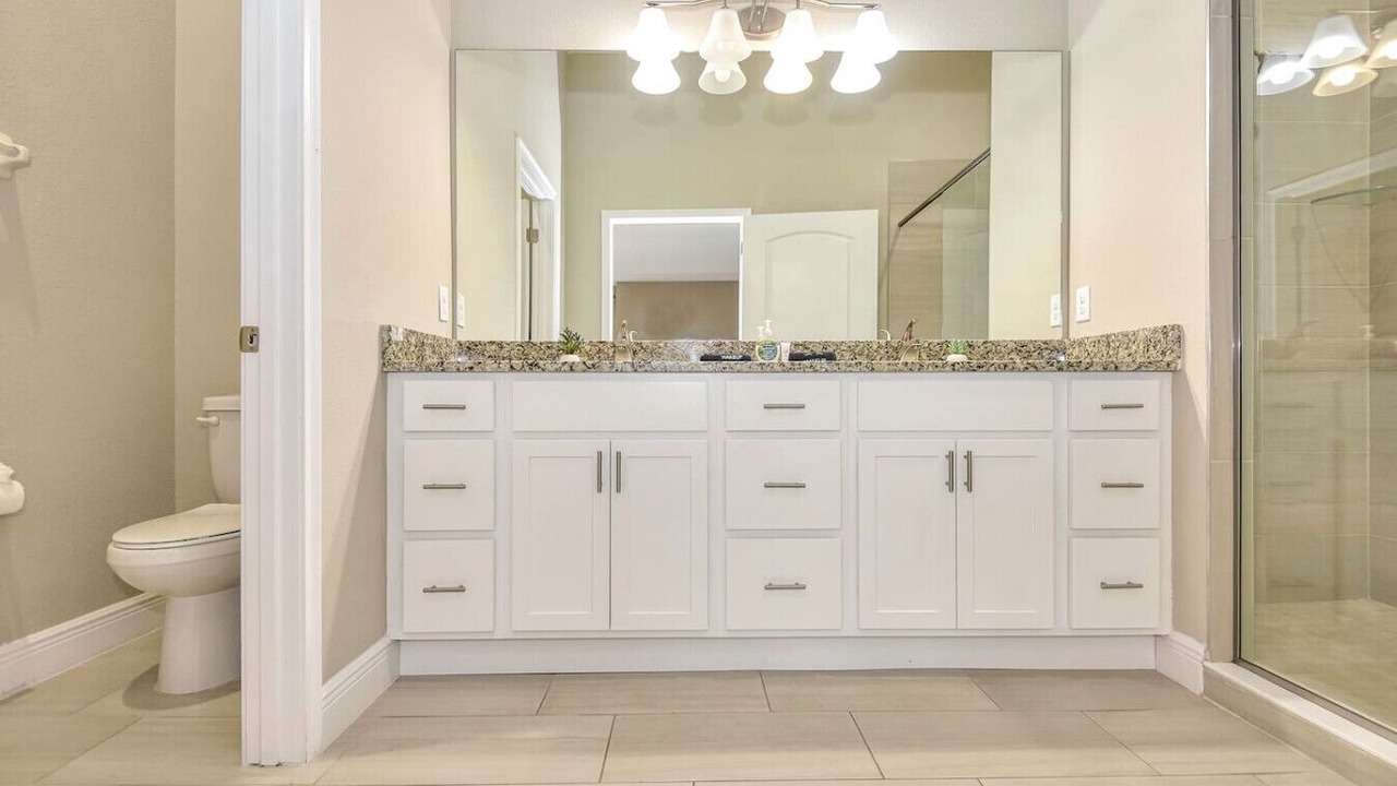 Photo of Bathroom in Mcelroys Belleview