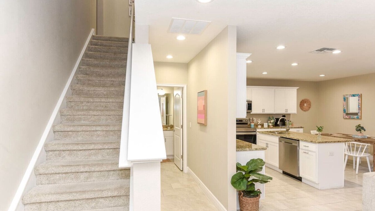 Photo of Others in Mcelroys Belleview