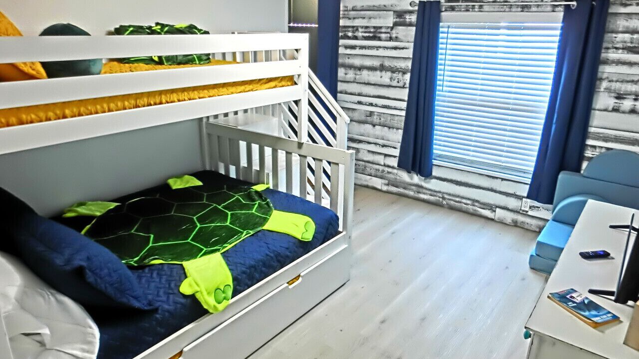 Photo of Bedroom in Weeki Wachee Gardens