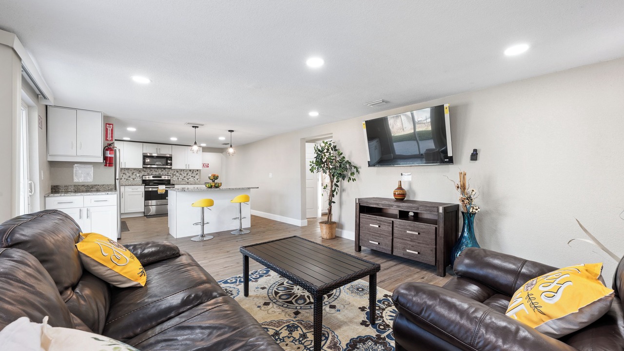 Photo of Livingroom in East Tampa
