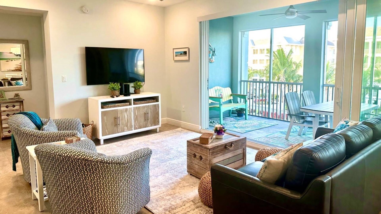 Photo of Livingroom in Whitney Beach