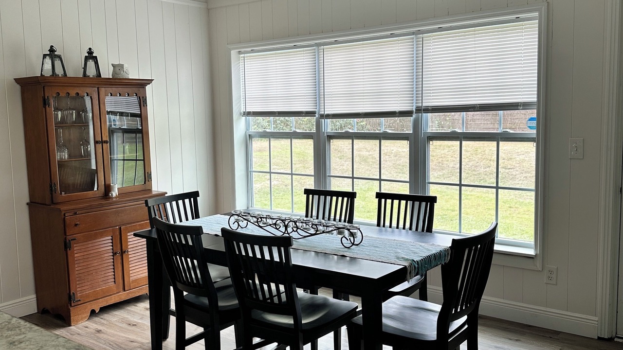 Photo of Livingroom in Groveland