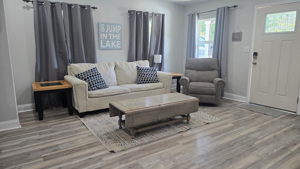 Photo of Livingroom in Elberton