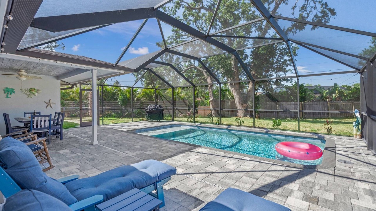 Photo of Outdoor in Gulf Gate Estates