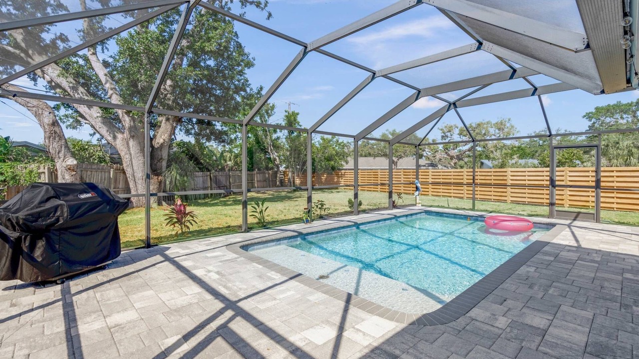 Photo of Outdoor in Gulf Gate Estates