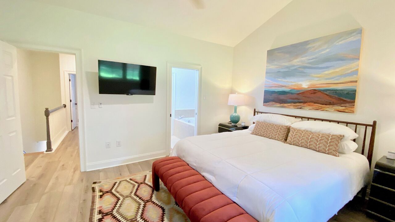 Photo of Bedroom in Greenville Downtown